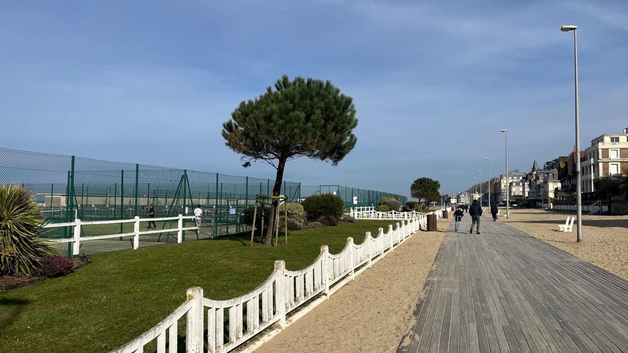 LA HOUPPA, rénové, Trouville-sur-Mer, quartier Bonsecours Exterior foto
